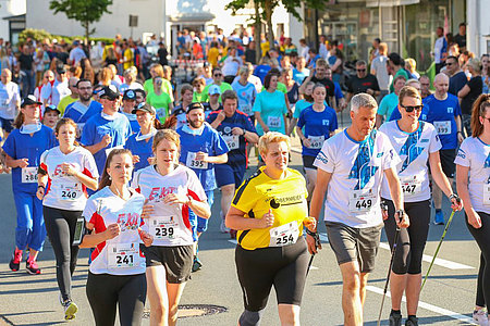 Impressionen vom 15. Wittgensteiner Firmenlauf. (WP-Foto: Peter Kehrle)  